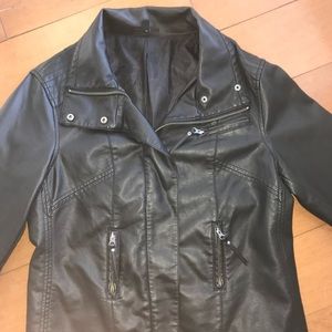 women’s black leather jacket